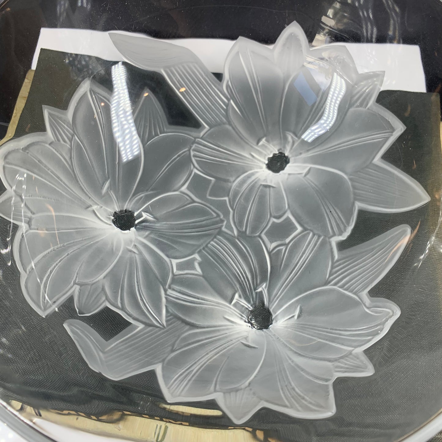 Retro French Durand glass salad bowl with frosted glass floral motif base