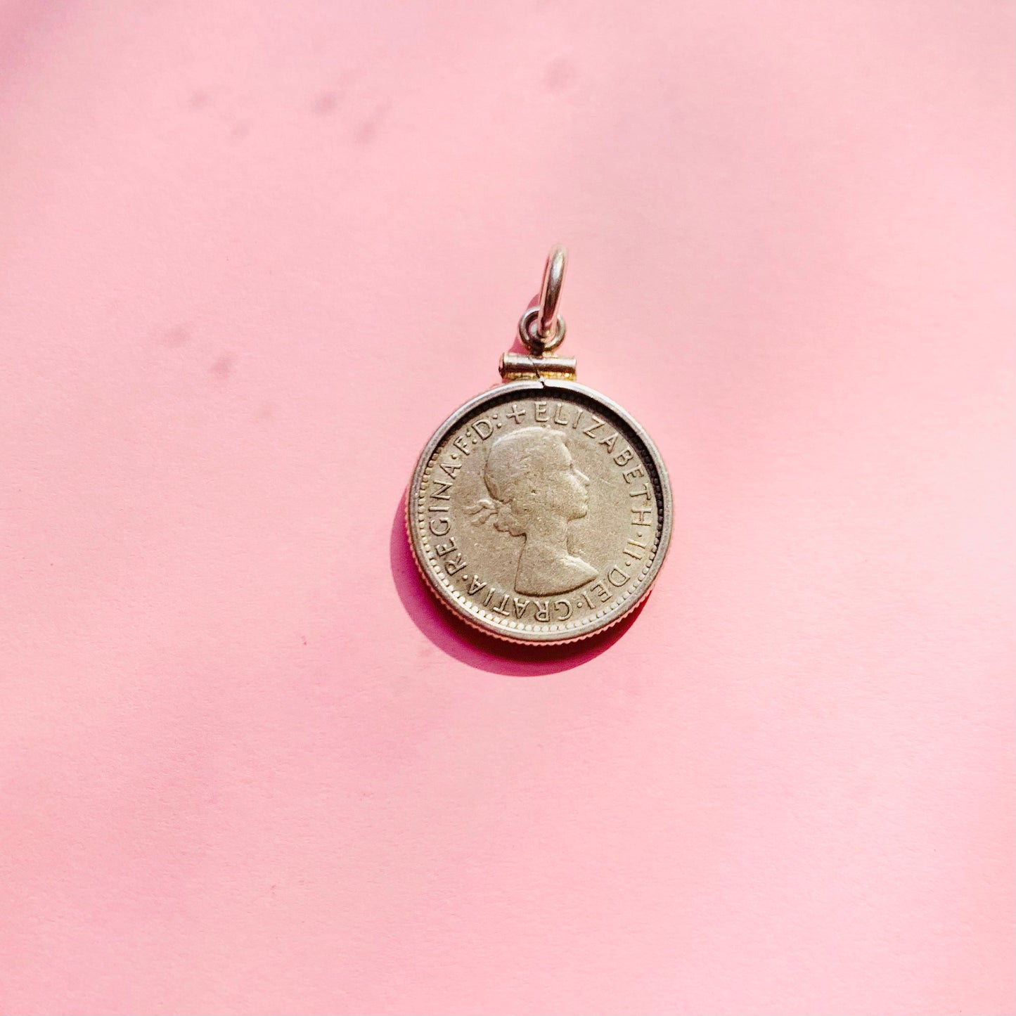 Coin pendant necklace