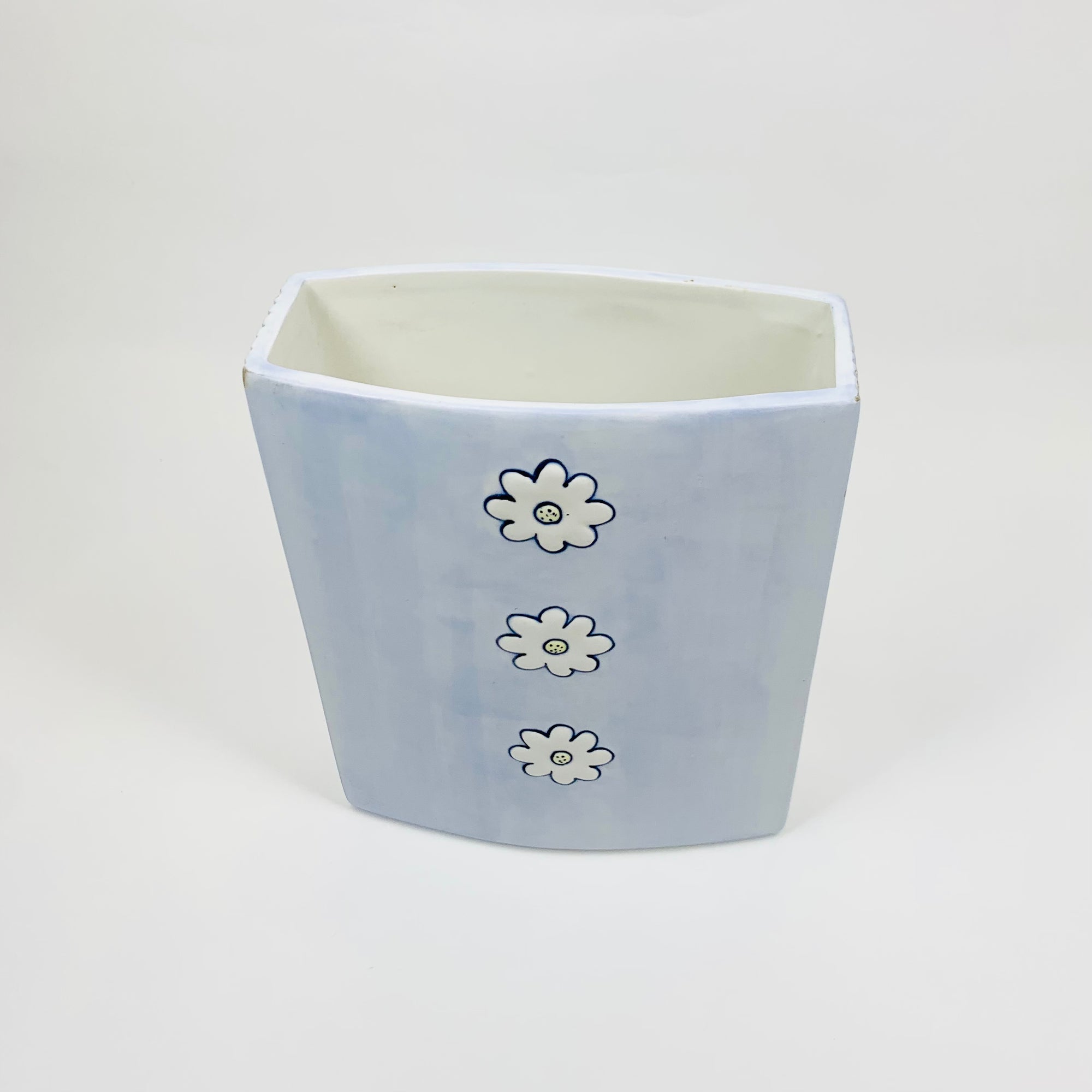 Rare hand painted 1980s lavender pottery vase with daisies