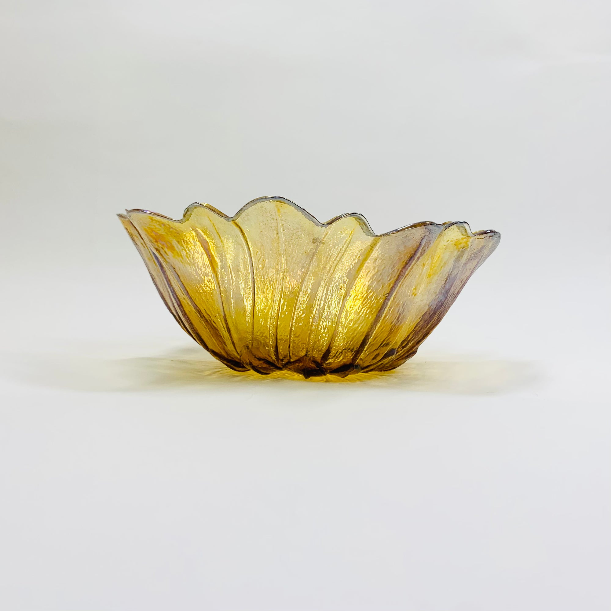 1940s carnival pressed glass flower bowl