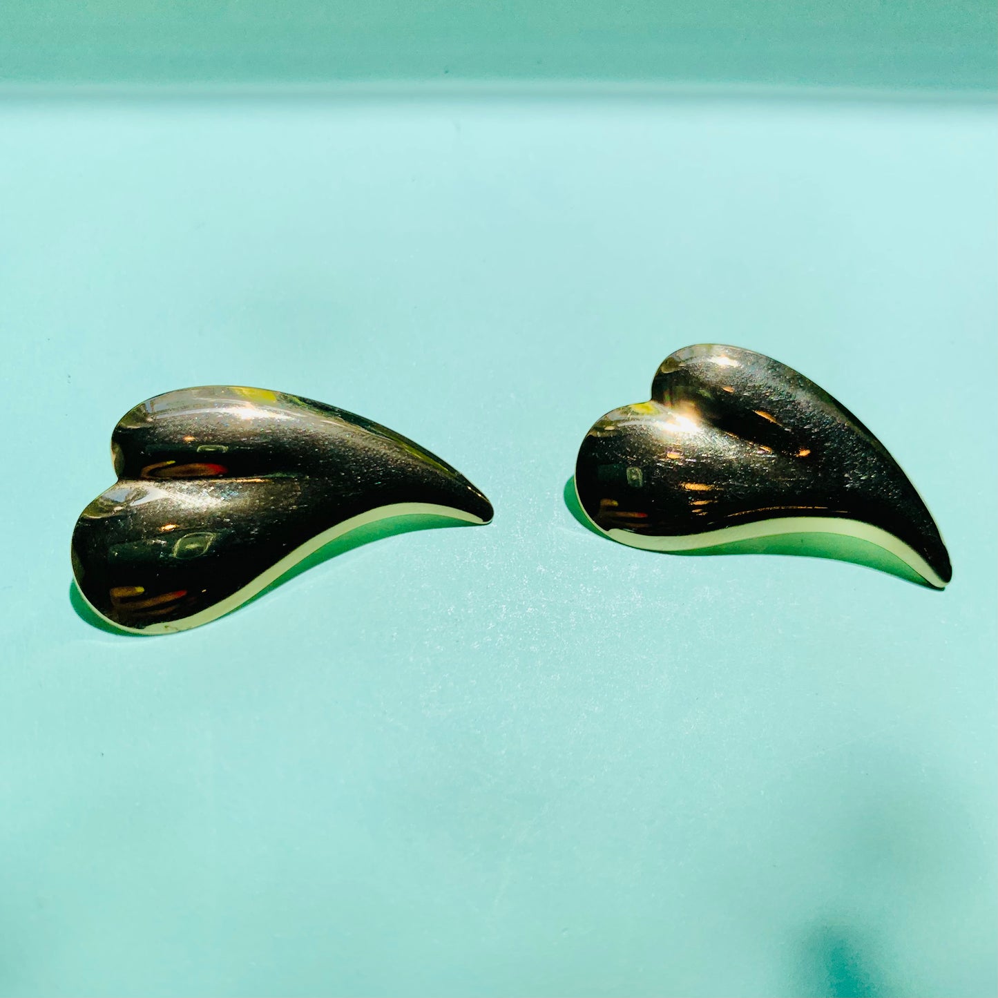 1980s gold plated heart shape clip on earrings