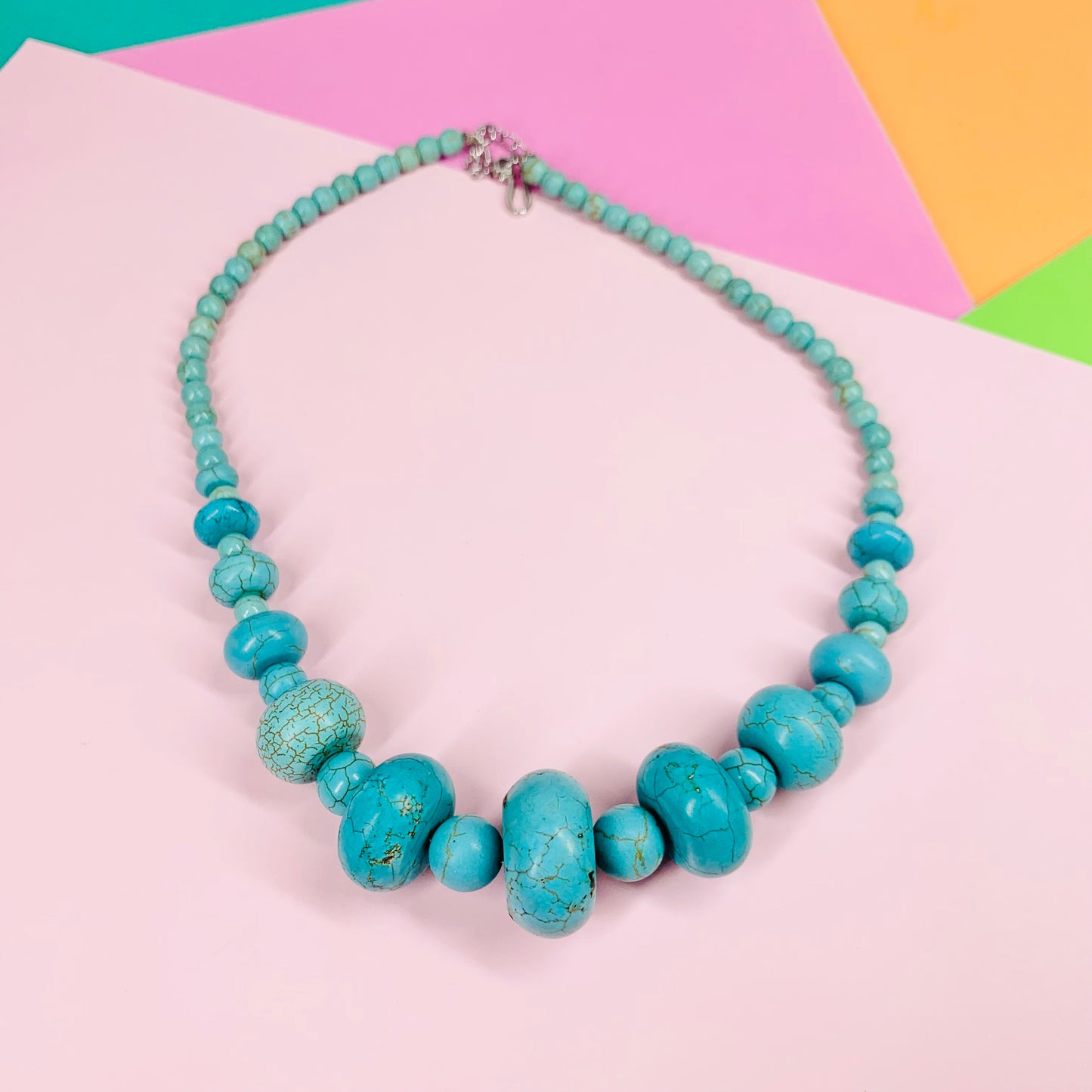 1980s imitation turquoise beads necklace