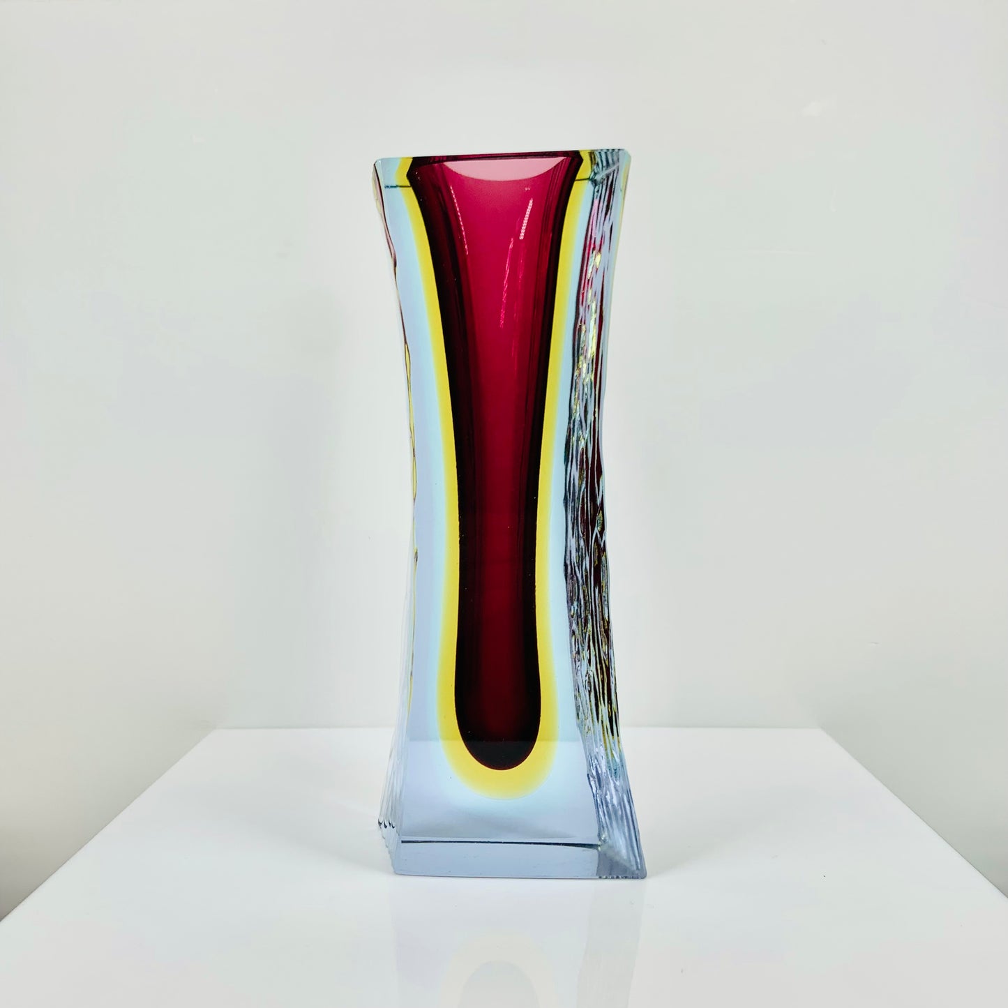 Extremely rare large MCM amethyst & gold textured Murano sommerso trapezoid glass vase by Mandruzzato