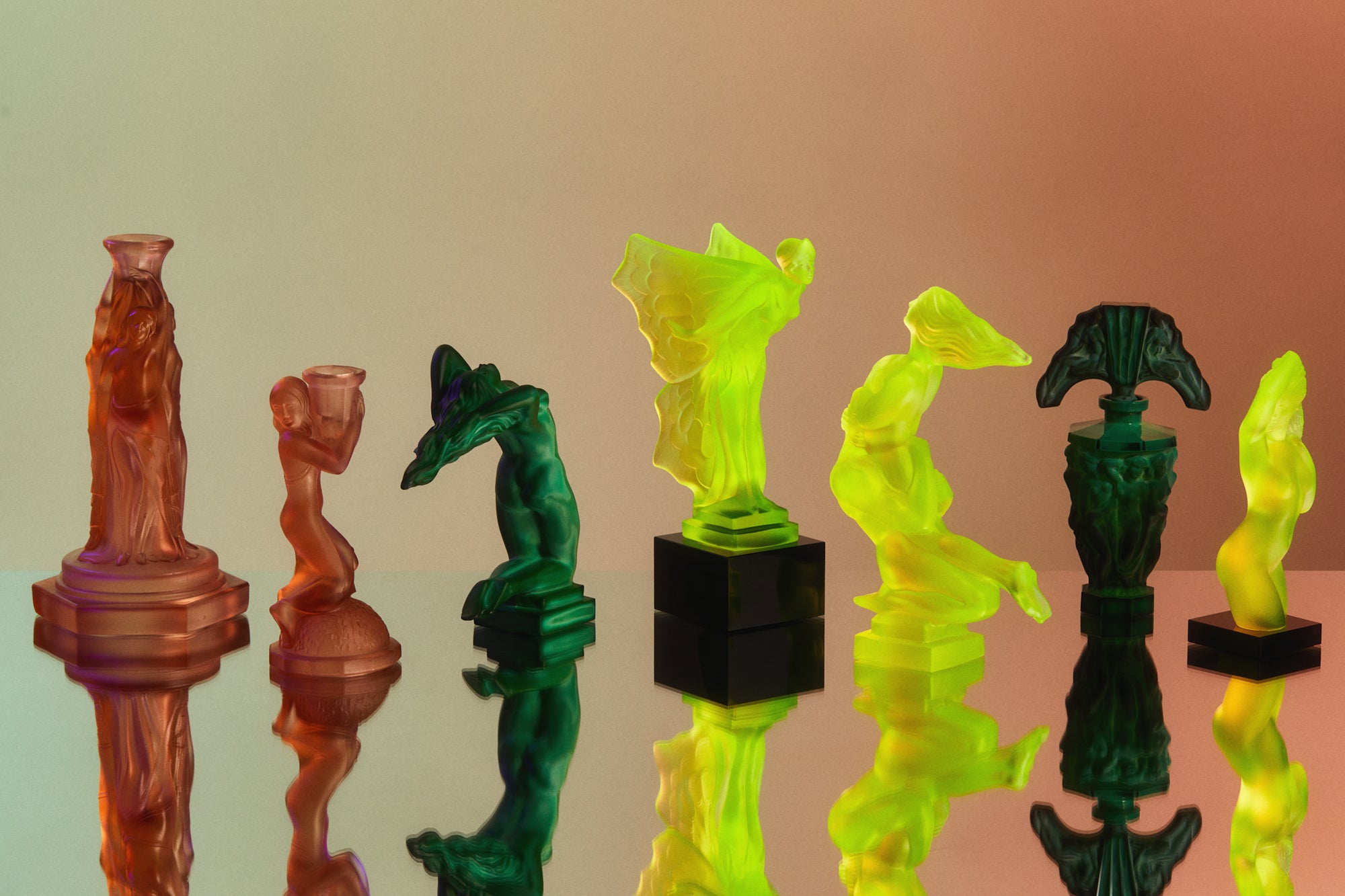 URANIUM GLASS LOVERS FIGURINE