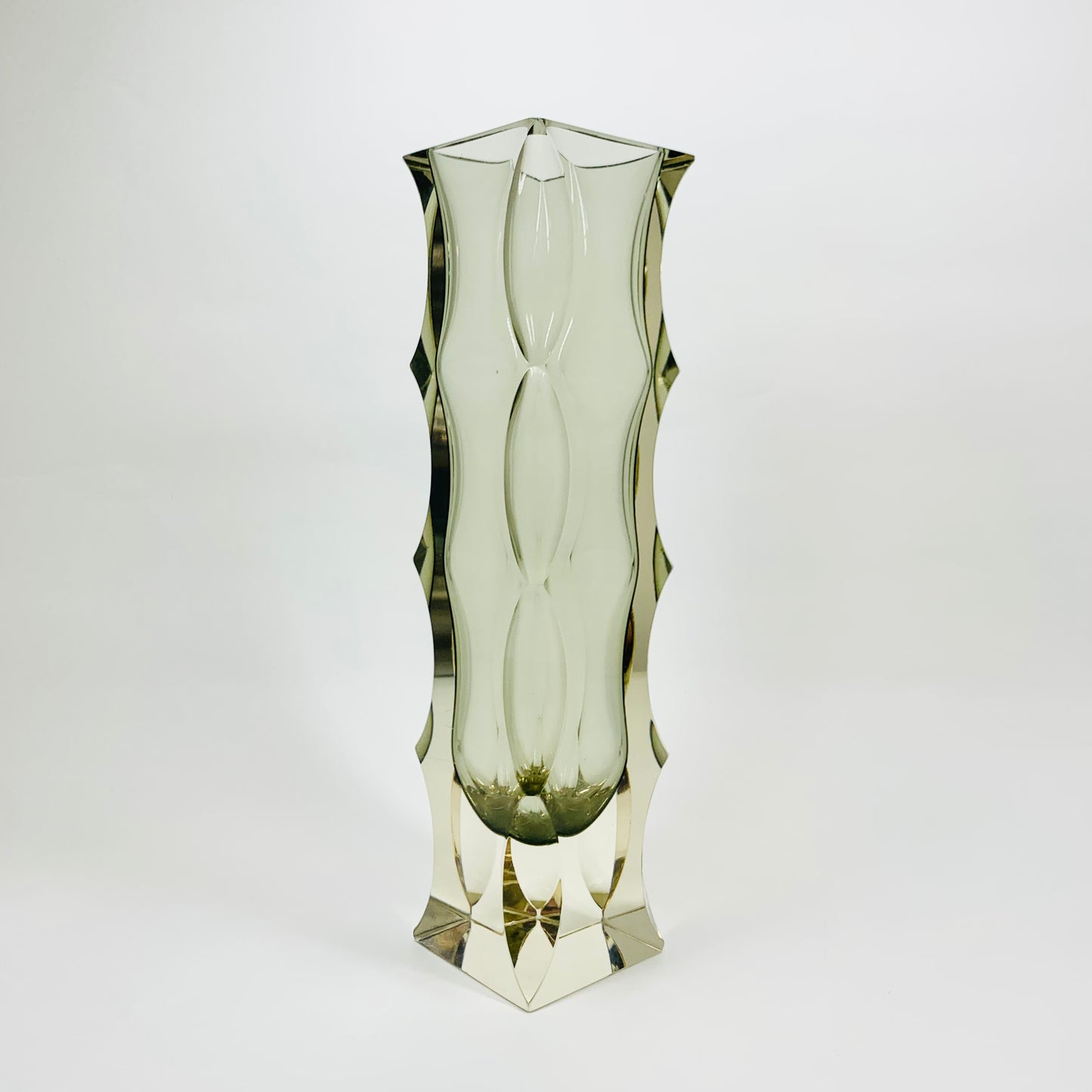 Extremely rare large MCM grey Murano faceted sommerso glass vase by Mandruzzato