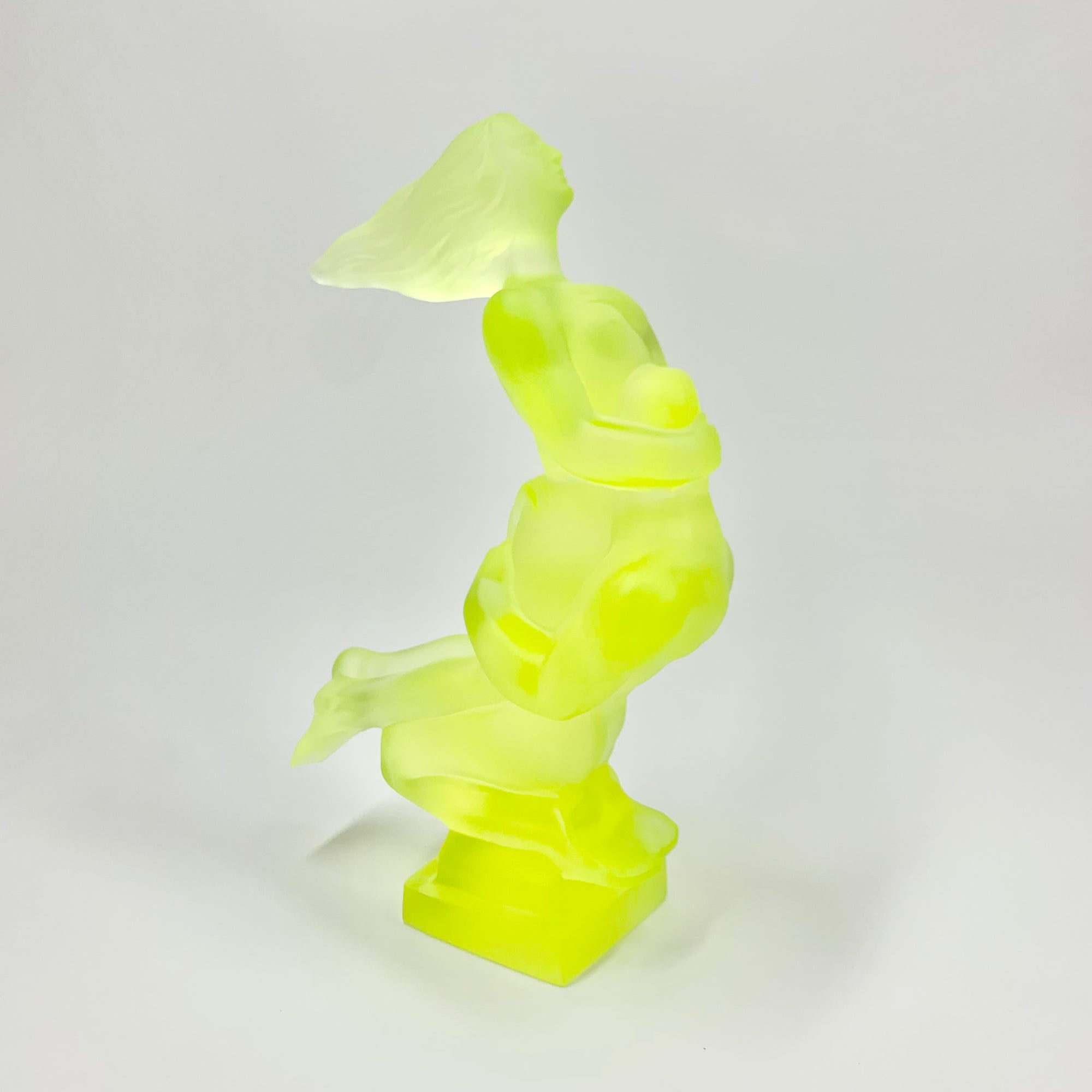 URANIUM GLASS LOVERS FIGURINE