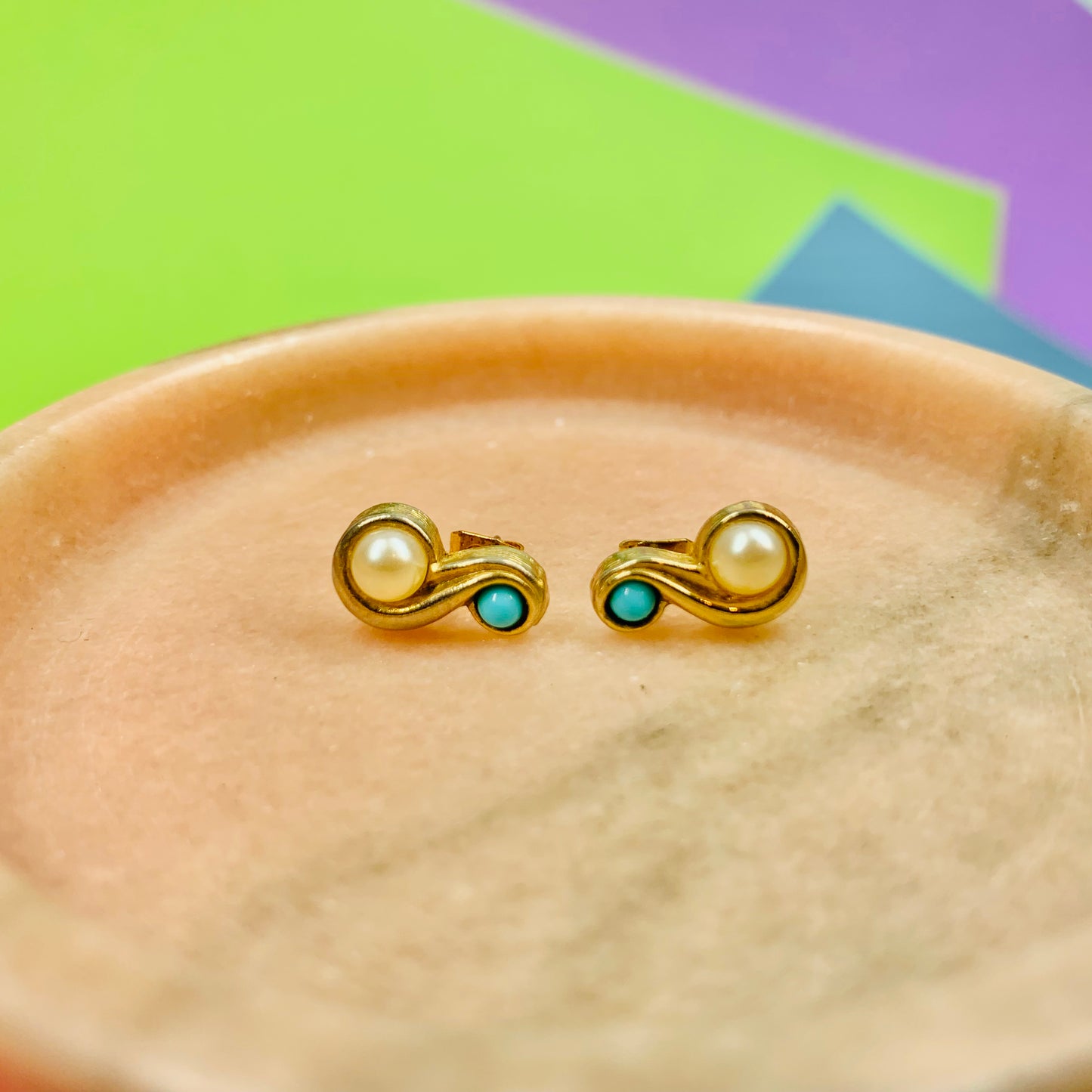 Rare 1970s Avon turquoise and pearl figure 8 stud earrings