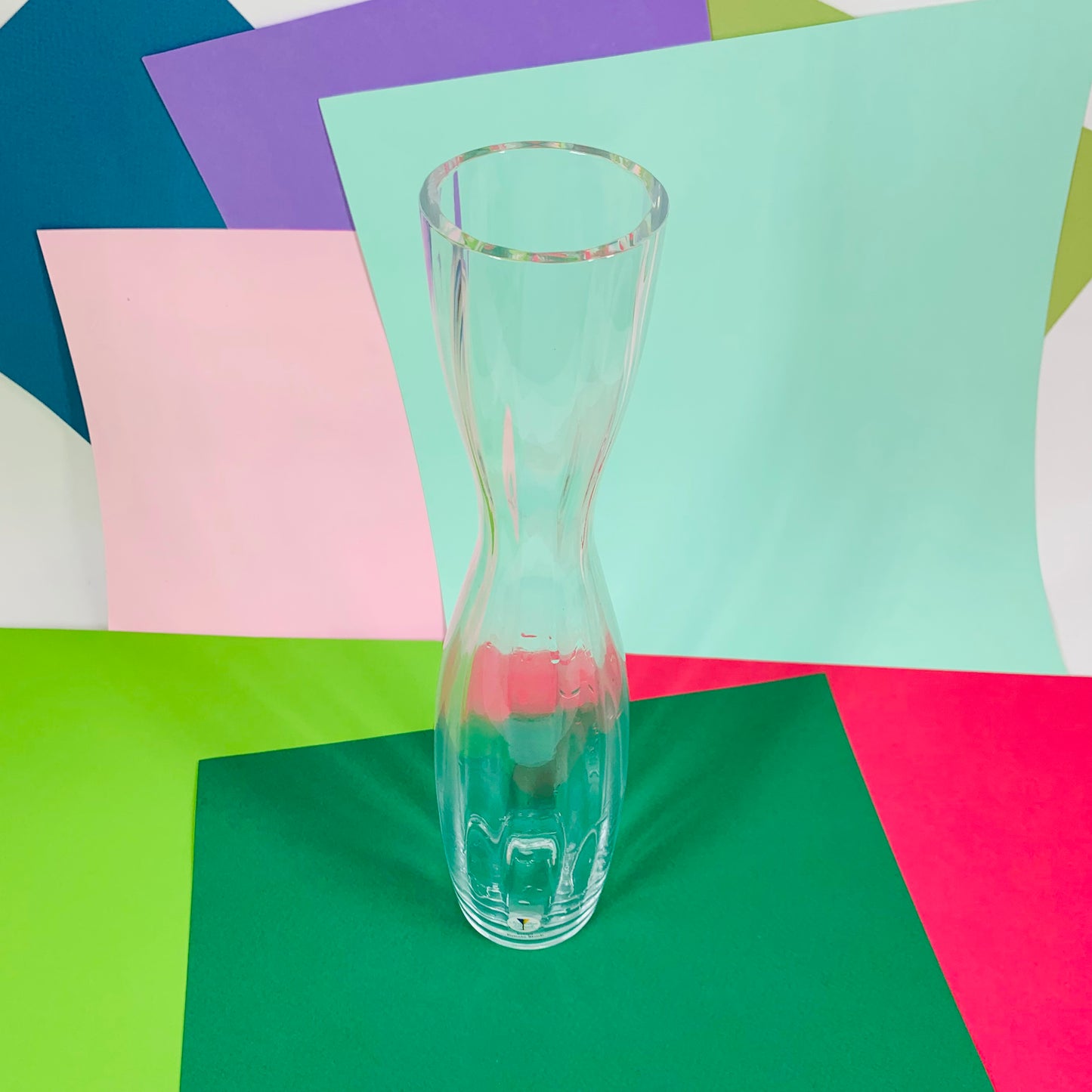 Vintage hand made Sea of Sweden Glasbruk optical glass pinched vase