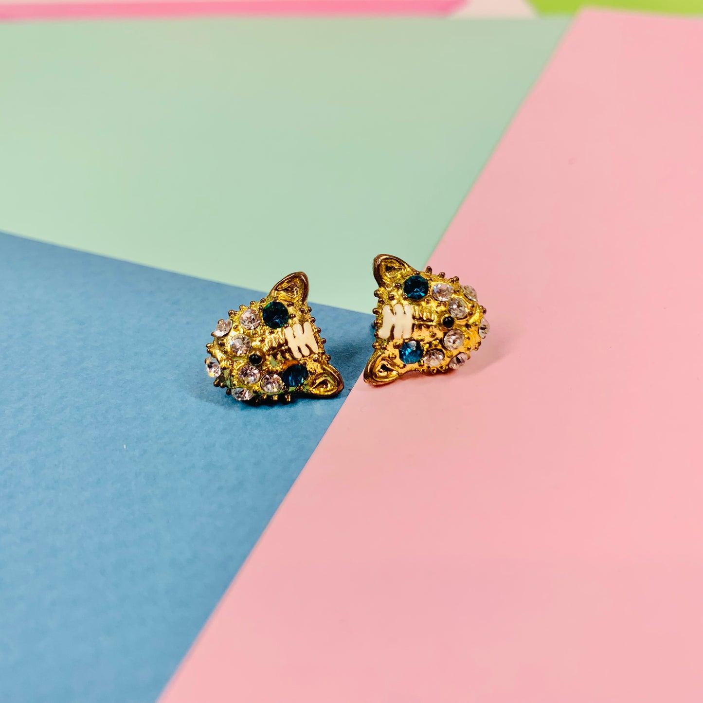 80s costume leopard ring and earrings with rhinestones